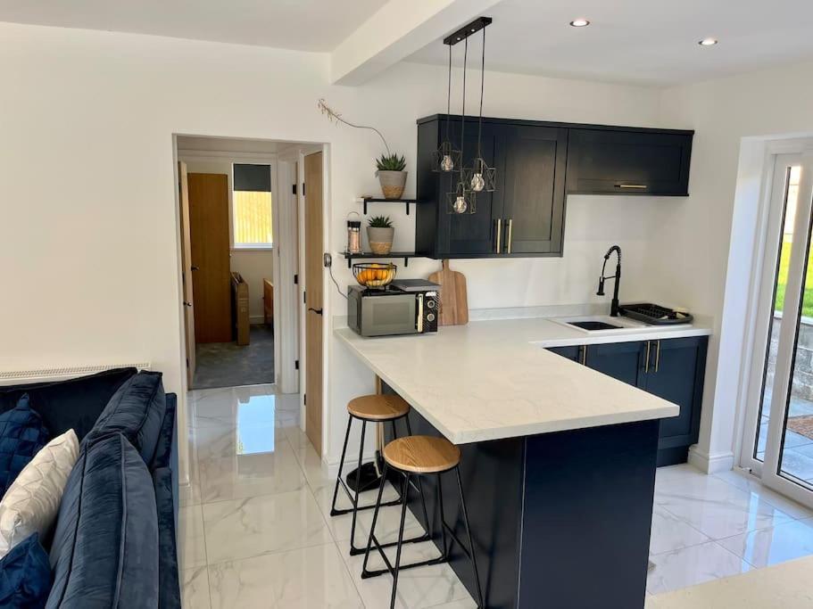 Modern Bungalow In Good Location Aberdulais المظهر الخارجي الصورة